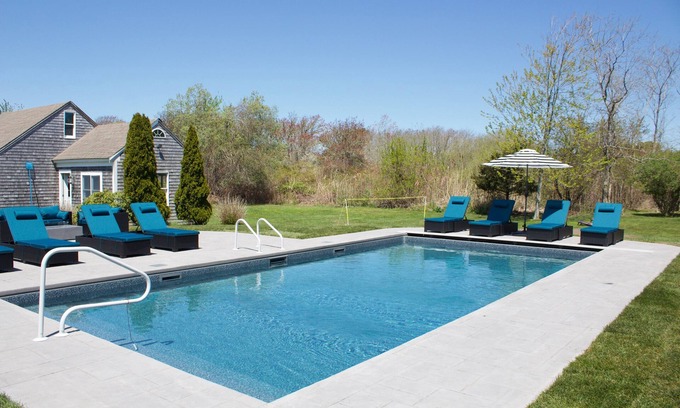 West Dennis Casa | The Moor-A-Sea: 128-D West Dennis – Heated Pool, Walk to Beach