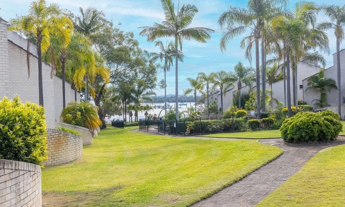 Soldiers Point Casa | The Moorings 18 4 Cromarty Rd Waterfront, Pool, Wifi & AirCon