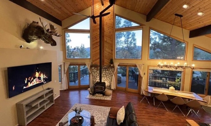 Whispering Forest Cabina | The Moose cabin