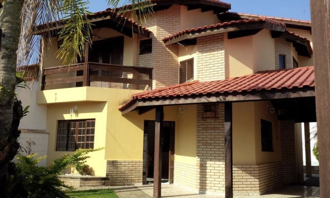 Itanhaem Casa | LA MÁS HERMOSA CASA COSTA SUR, piscina, balcón y AIRE ACONDICIONADO