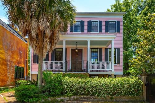 Cannonborough Elliotborough Casa | The Most Charming Old Brick Alley Charleston