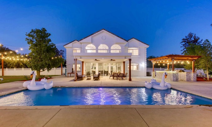 Temecula Villa | ¡Especial de invierno! ¡Consigue una noche gratis! Pregúntame cómo.
