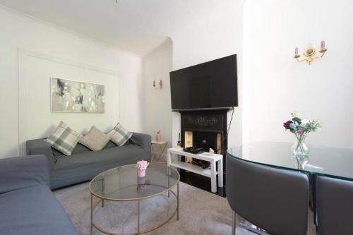 Chatham Casa | The Mount 3 Bedroom Relaxation Home