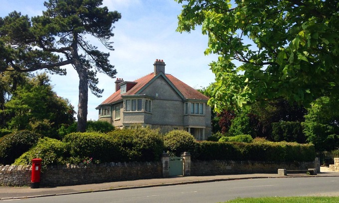 Swanage Villa | Perfecto para reuniones familiares y de amigos en Swanage, Dorset, con vistas al mar.
