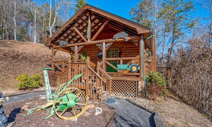 Gatlinburg - Pigeon Forge Casa | The Mountain Farmer