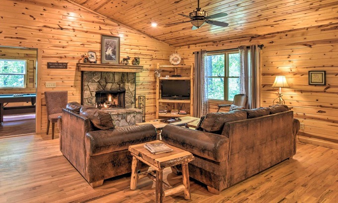 Helen Cabina | ‘The Mountain View’ Sautee Mountain Retreat!
