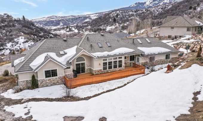 Mountain Green Casa | The Mountain Vista Estate