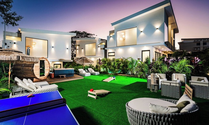 Tamarindo Villa | The mVillas with Exclusive Beach Club Access