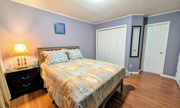 Harwood Lane Casa | The National Whitewater-Charming house with WiFi, and AC in lovely Charlotte!