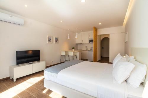 Olhos D'Agua Hotel | The Navigator - Ocean Heights