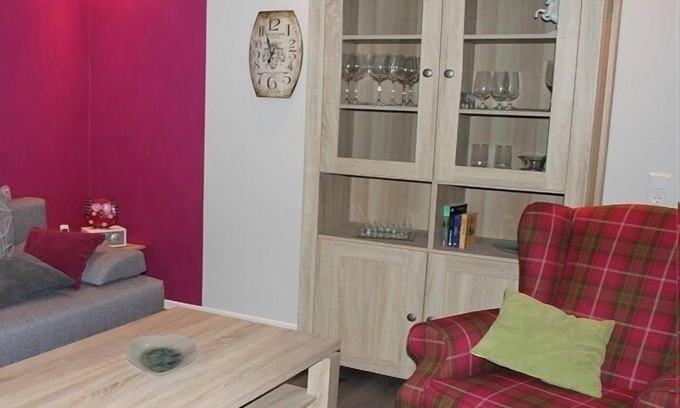 Wulmeringhausen Apartamento | El apartamento ordenado es su punto de partida central para su actividad.