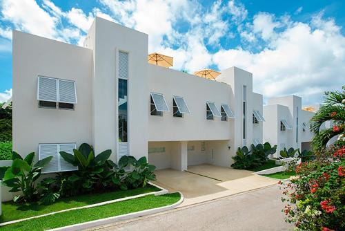 Mount Standfast Casa | The Nest at Garden Grove 3 Bedroom