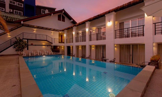 Nanai Road Complejo | The Nest Resort Patong