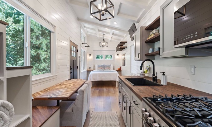 Starcrest Casa | The Nestled Nook - Tiny Home