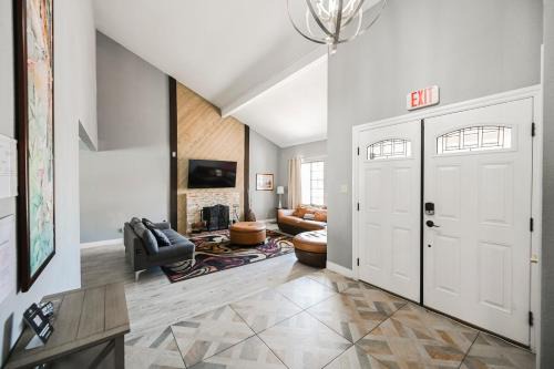 Green Valley North Apartamento | The New Luxe Villa