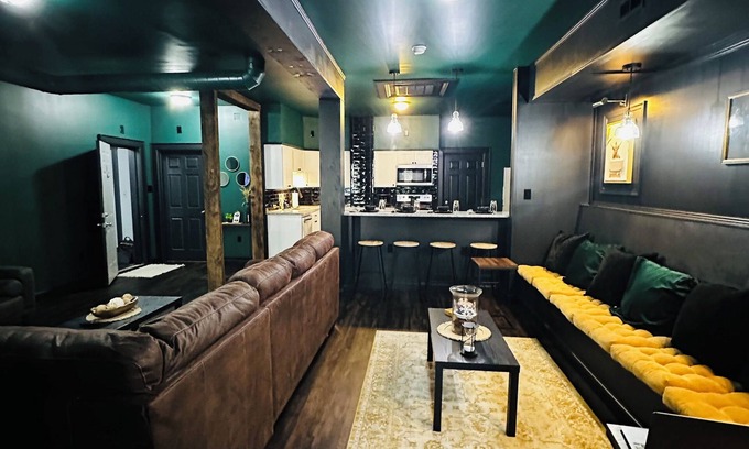 Williamsport Apartamento | The Nightcap - Luxe 2BR - Downtown Williamsport