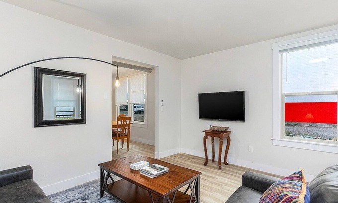 Stanwood Apartamento | The Nighthawk Eyrie in Stanwood