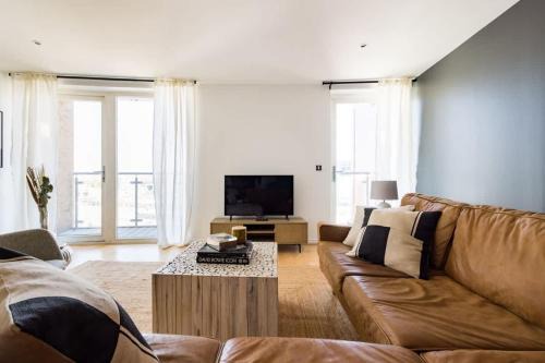 Nine Elms Apartamento | The Nine Elms Lane Arms - Stunning & Bright 2BDR Flat