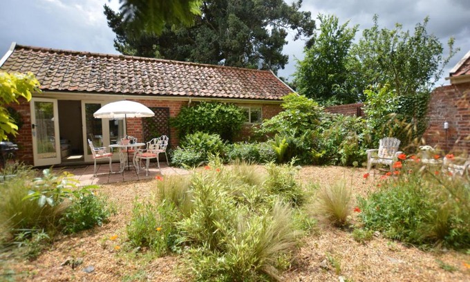 Saxmundham Casa | The Nookery at Snape Hall