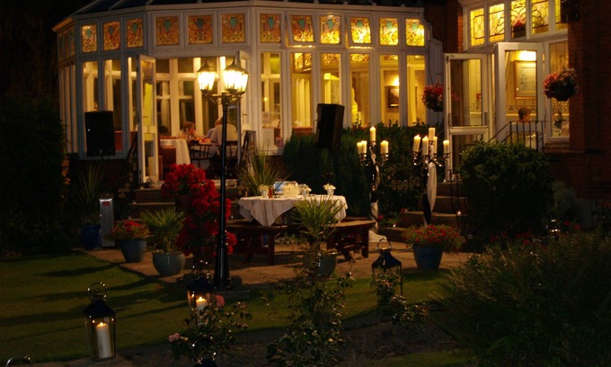 Sale Hotel | The Normanhurst Hotel