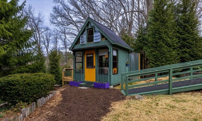 Canton Casa | The Nuthatch Cabin; Asheville; Smoky Mtns