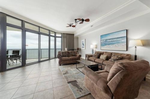 Orange Beach Hotel | The Oasis By Liquid Life