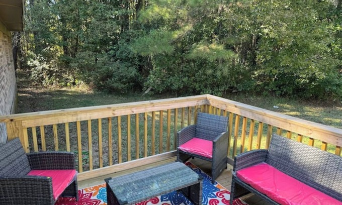 Mobile Casa | “The Oasis Cottage By The Bay”