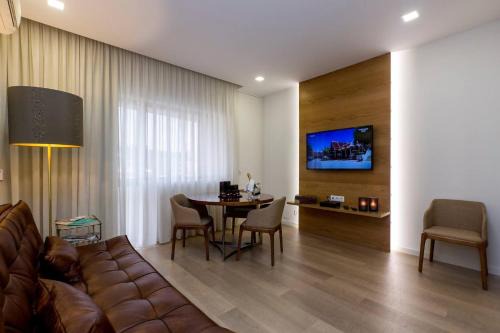 Guimaraes Apartamento | The Office Guest