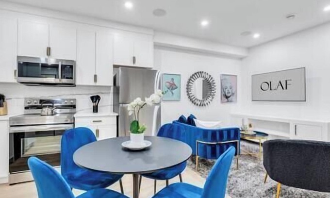 Killarney Casa | The Olaf in Trendy Killarney