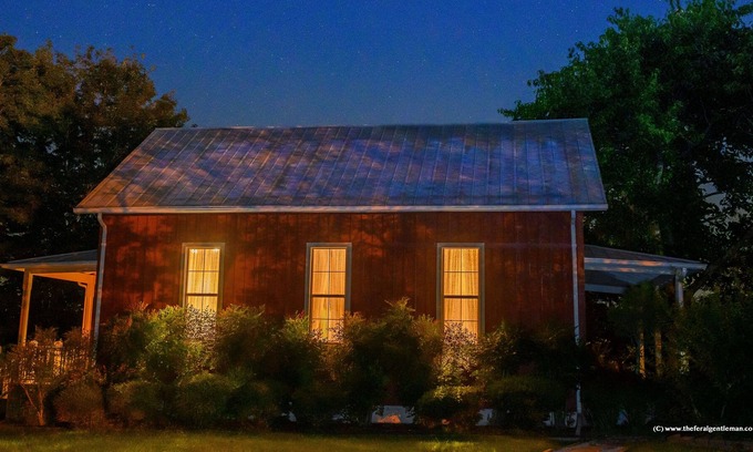 Allardt Casa | The Old Allardt Schoolhouse