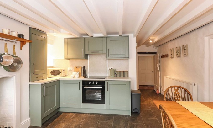 Newborough Cabaña | The Old Bakery Cottage