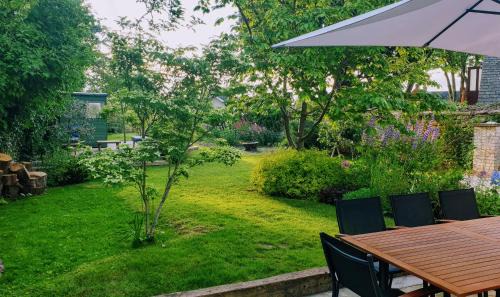 Mickleton Casa | The Old Bank Beautiful Cotswold House with Huge Garden