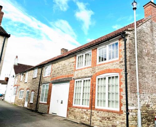 Thornbury Casa | The Old BlackSmiths