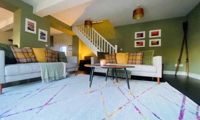 Enniskillen Casa | The Old Boathouse, Lakeside Retreat with superb lough views , for 8 people.