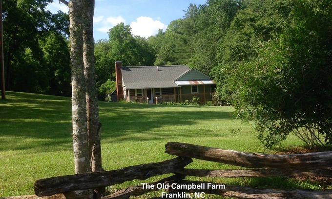 Franklin Casa | The Old Campbell Farm: histórico, familiar, atracciones populares cercanas