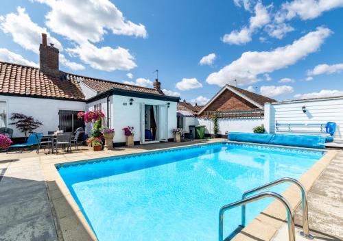 Cawston Casa | The Old Coach House