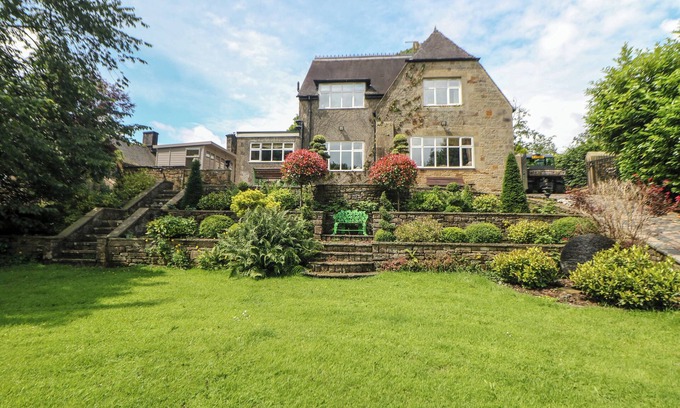 Sheen Cabaña | THE OLD COACH HOUSE, pet friendly, with a garden in Hartington