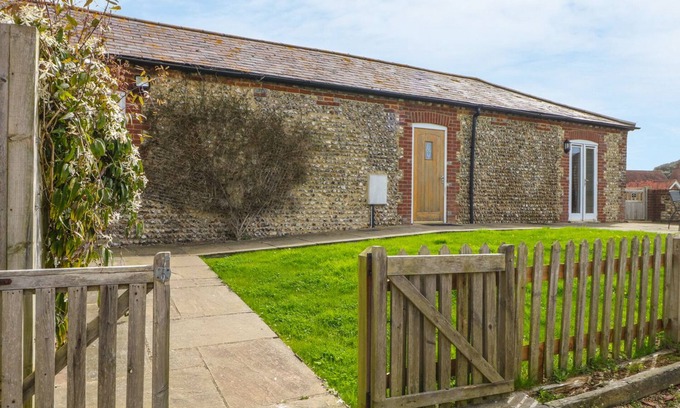 Patching Cabaña | The Old Dairy, ANGMERING