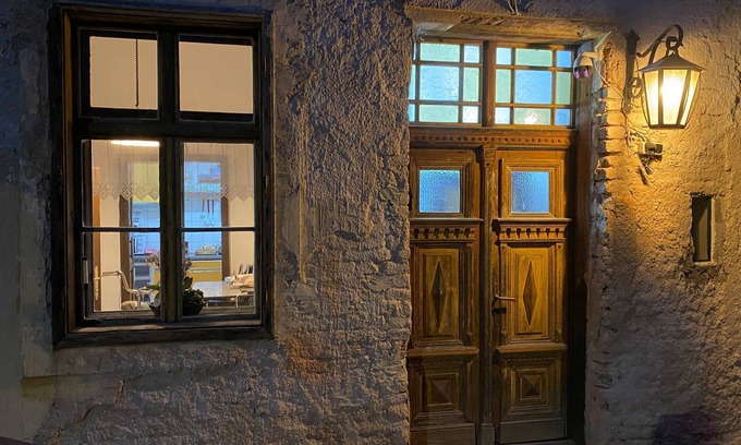 Eberau Apartamento | The old elementary school - living in the museum - apartment with 2 bedrooms, max. 4 adults.