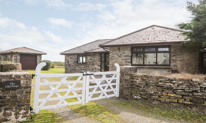 Saltash Casa | The Old Forge