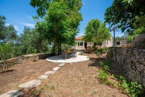 Paxos Apartamento | The Old One by All About Paxos
