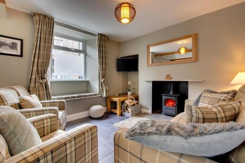 Hawes Casa | The Old Penny Bank