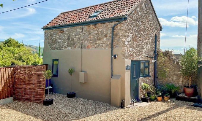 Axbridge Cabaña | The Old Posthouse Barn - UK50191