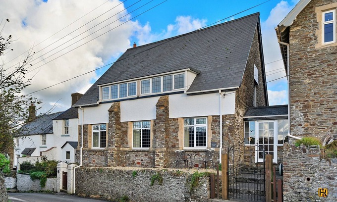 Instow Cabaña | The Old School House