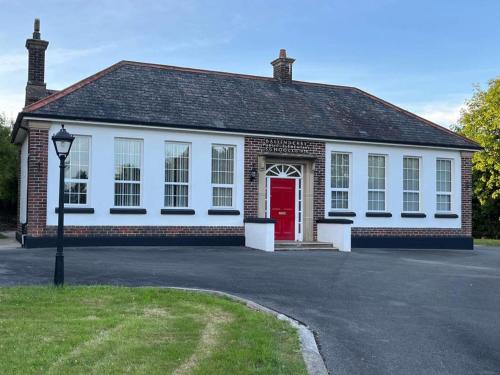 Londonderry Casa | The Old School House *New*