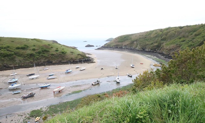 Fishguard Cabaña | The Old Stables