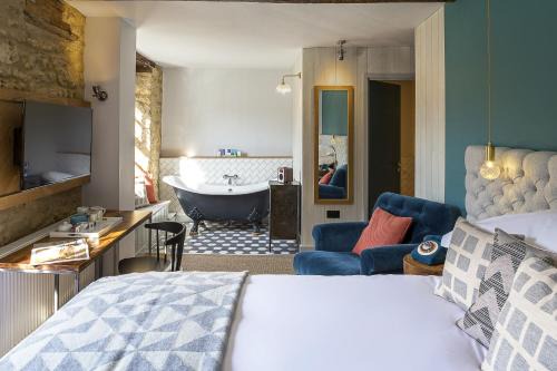Stow-on-the-Wold Hotel | The Old Stocks Inn