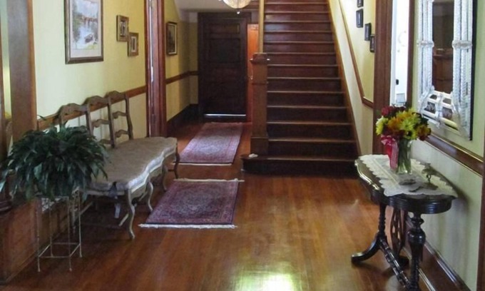 Alderson Cama Y Desayuno | The Old Victorian Inn