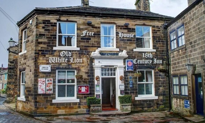 Haworth Hotel | The Old White Lion Hotel