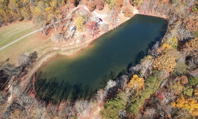 Lupton City Alquiler De RV | The Ole Place ; Cozy cabin in charming Whitwell with AC